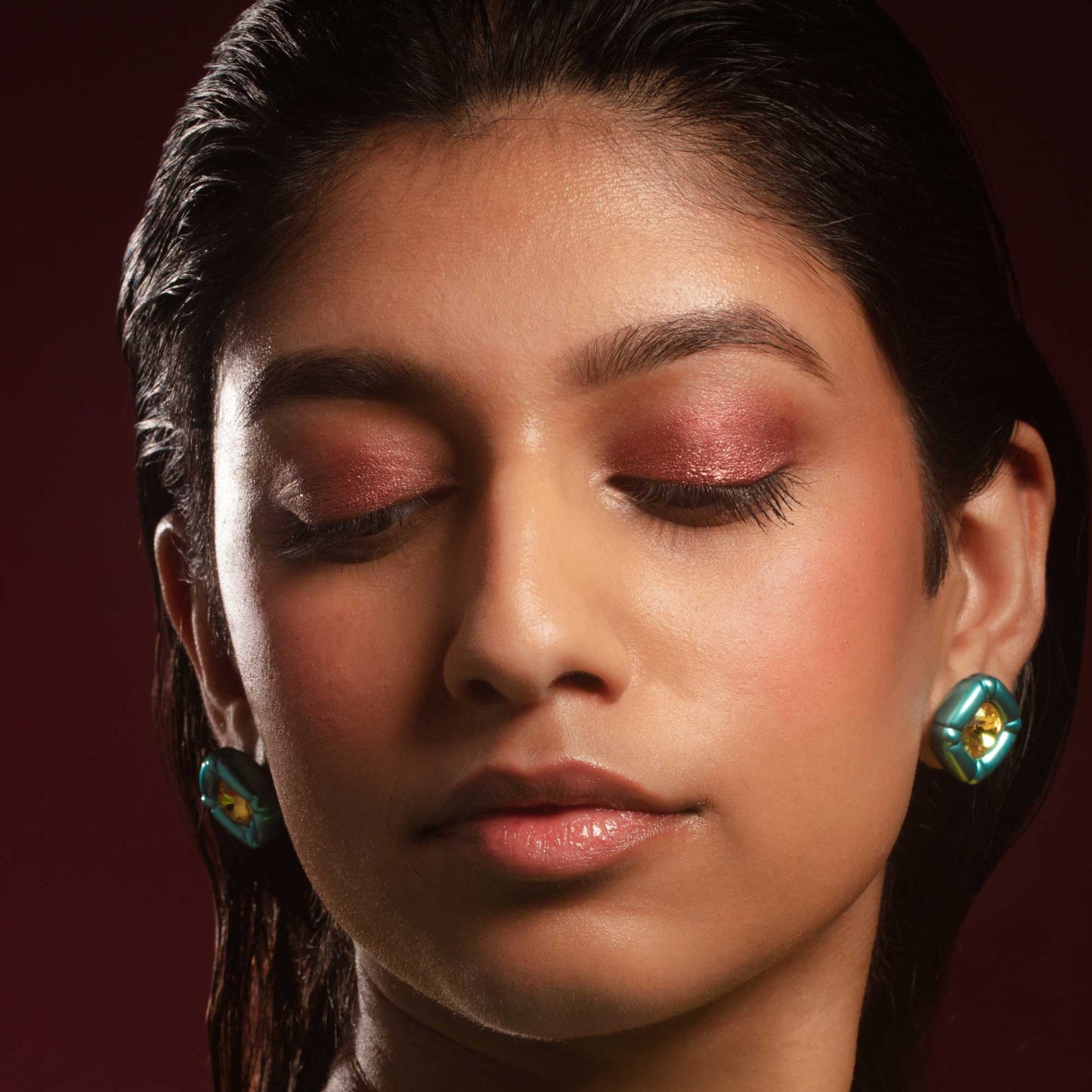 Cranberry Rose|||EYE-ZE-AA